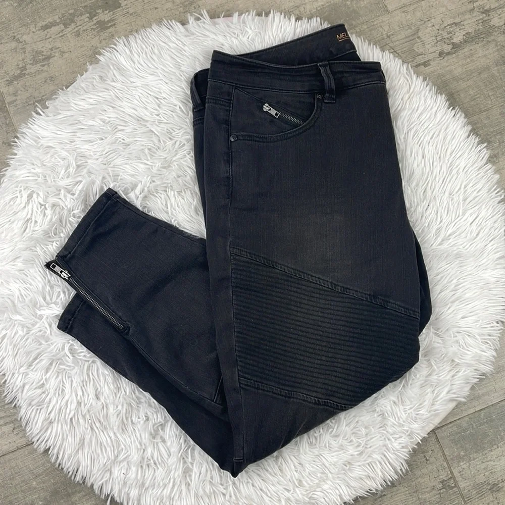 SEVEN7 MELISSA MCCARTHY Pencil faded black Moto Jeans. Size 18w - Picture 3 of 12